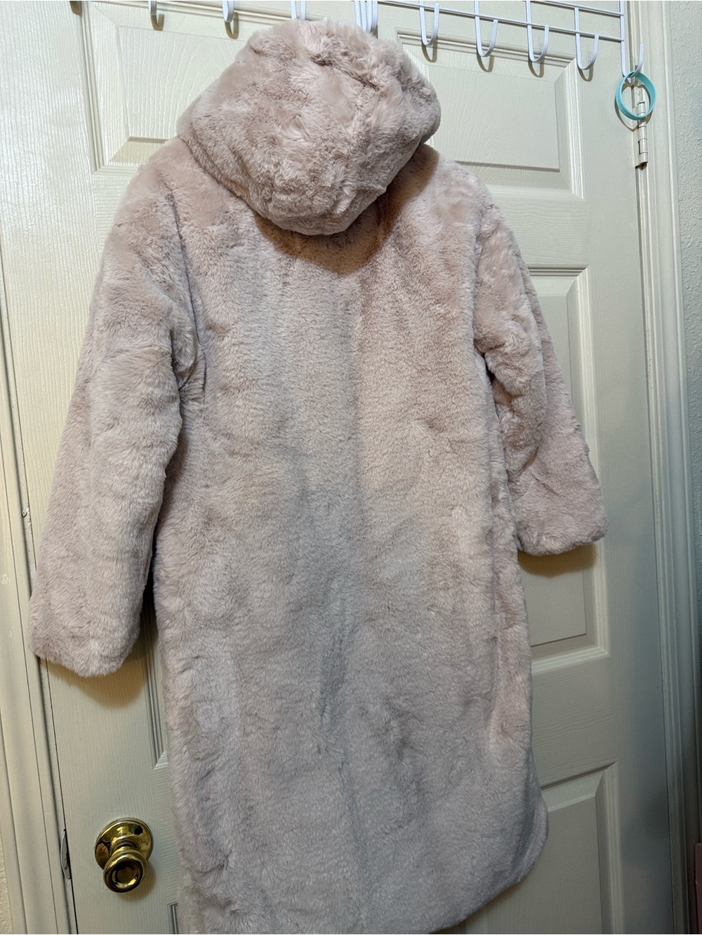 NWT. Long fur coat